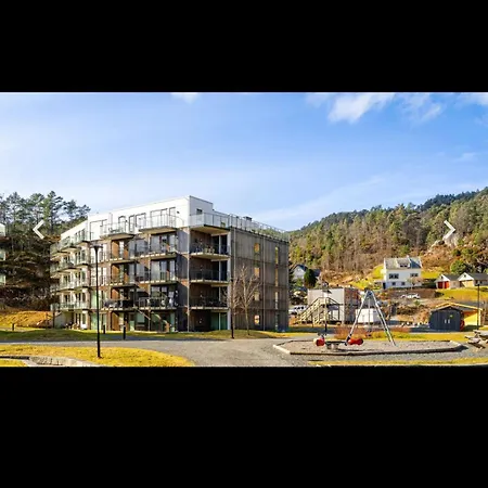Bright & Spacious 3 Bedroom In Fyllingsdalen, Vestlundveien 24 F, West 아파트 베르겐