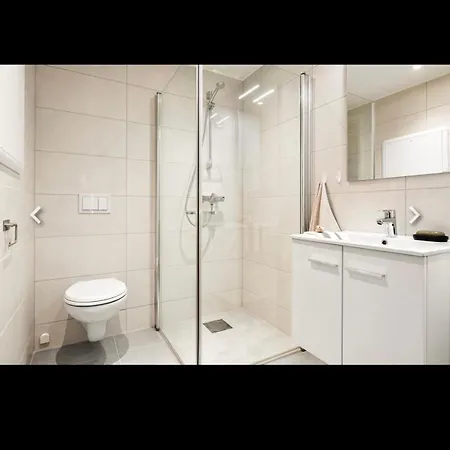 Bright & Spacious 3 Bedroom In Fyllingsdalen, Vestlundveien 24 F, West 아파트 베르겐
